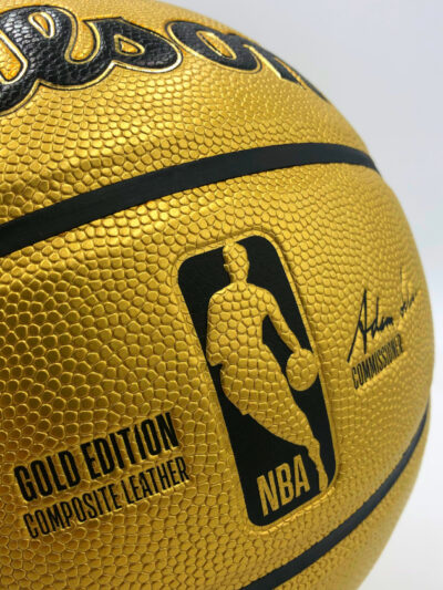 ALLEN IVERSON</br>Basketball Showcase (Philadelphia 76ers)</br>signierter Basketball, Gold Edition – Bild 11