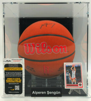 ALPEREN SENGÜN</br>Basketball Showcase (Houston Rockets)</br>signierter Basketball</br>Wilson Rockets Edition