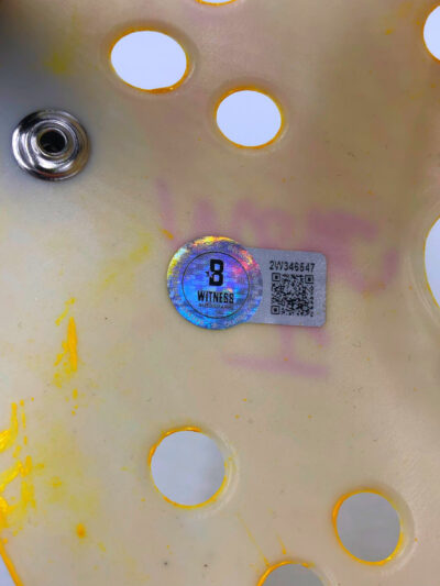ARI LEHMAN Movie Showcase</br> (“Jason Voorhees”) Venerdì 17.</br>Yellow Painted Multi Inscription - immagine 5