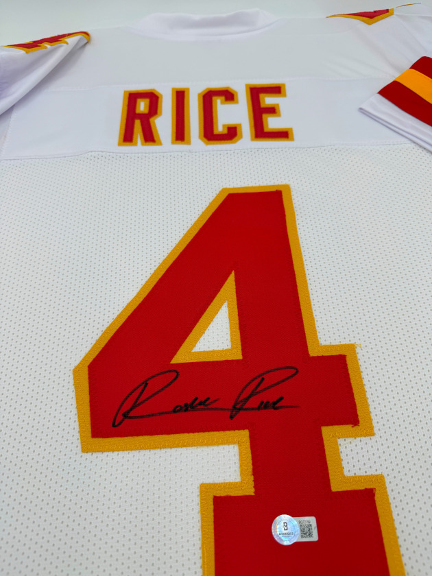 Football Trikot Mystery Box: Kansas City Chiefs City Tribute Series (Chiefs Special Insert Chance!) – Bild 2