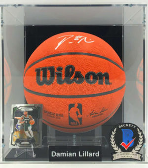 DAMIAN LILLARD</br>Basketball Showcase (Milwaukee Bucks)</br>basket signé, Wilson Authentic