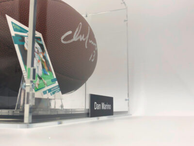 DAN MARINO</br>Football Showcase (Miami Dolphins)</br>signierter Football, NFL Super Grip – Bild 8
