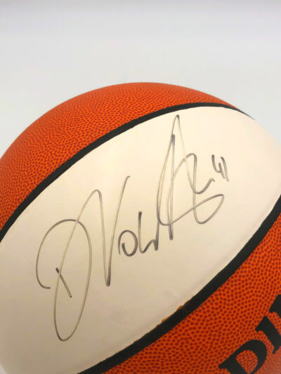 DIRK NOWITZKI</br>Basketball Showcase (Dallas Mavericks)</br>signierter Basketball, Hardwood Classics – Bild 2