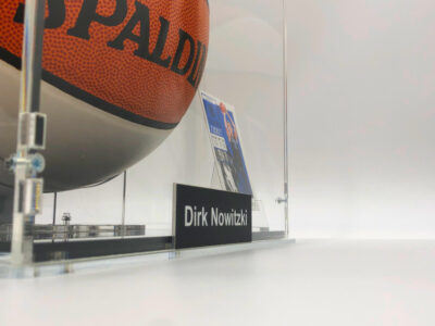 DIRK NOWITZKI</br>Basketball Showcase (Dallas Mavericks)</br>signierter Basketball, Hardwood Classics – Bild 8