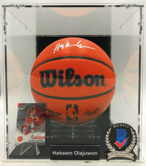HAKEEM OLAJUWON</br>Basketball Showcase (Houston Rockets)</br>basket signé, Wilson Authentic