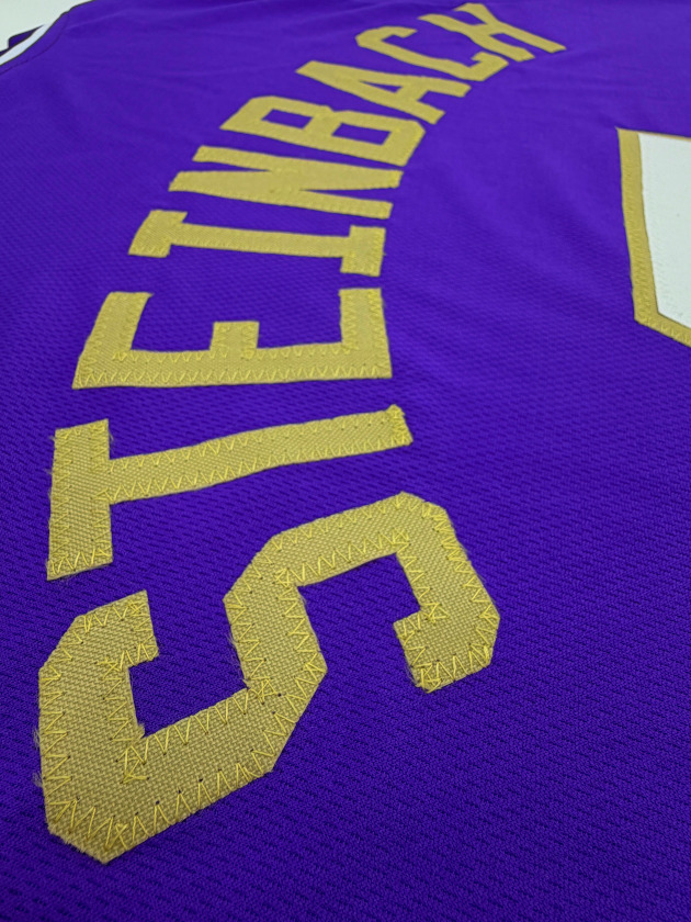 HANNES STEINBACH (Charlotte Hornets)</br>signiertes Trikot</br>Purple Rookie Custom Jersey – Bild 4