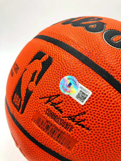 EARVIN “MAGIC” JOHNSON</br>Basketball Showcase (Los Angeles Lakers)</br>signierter Basketball, Authentic Series – Bild 3