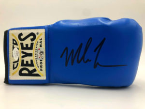 MIKE TYSON gant de boxe signé (Cleto Reyes) Blue Glove