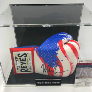 MIKE TYSON Boxing Showcase, Boxhandschuh (Cleto Reyes) American Flag Glove