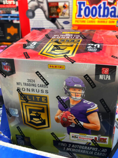 NFL Trading Cards Mystery Box </br> "Modern Superstars Edition 2024-25"</br>(10 packs unopened) – Image 6