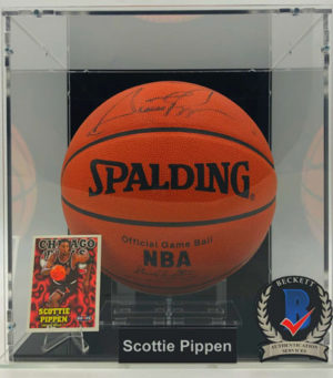 SCOTTIE PIPPEN Signed Basketball Showcase (Chicago Bulls), Official Game Ball