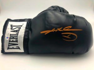 SUGAR RAY LEONARD, signed boxing glove (Everlast) black