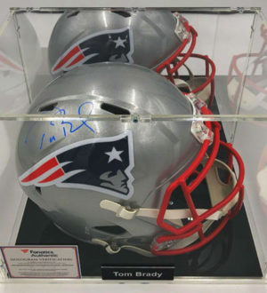 TOM BRADY Full Size Helmet Showcase (New England Patriots), Riddell Speed
