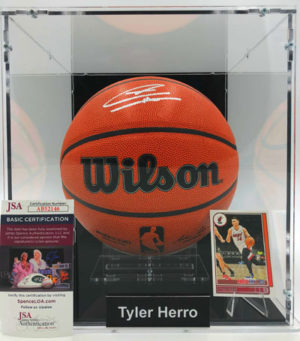 TYLER HERRO Basketball Showcase (Miami Heat) signed Basketball, Wilson Authentic