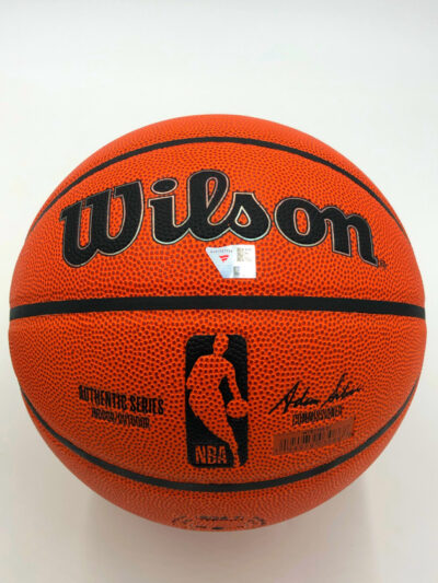 VICTOR WEMBANYAMA</br>Basketball Showcase (San Antonio Spurs)</br>signierter Basketball, Wilson Authentic – Bild 12